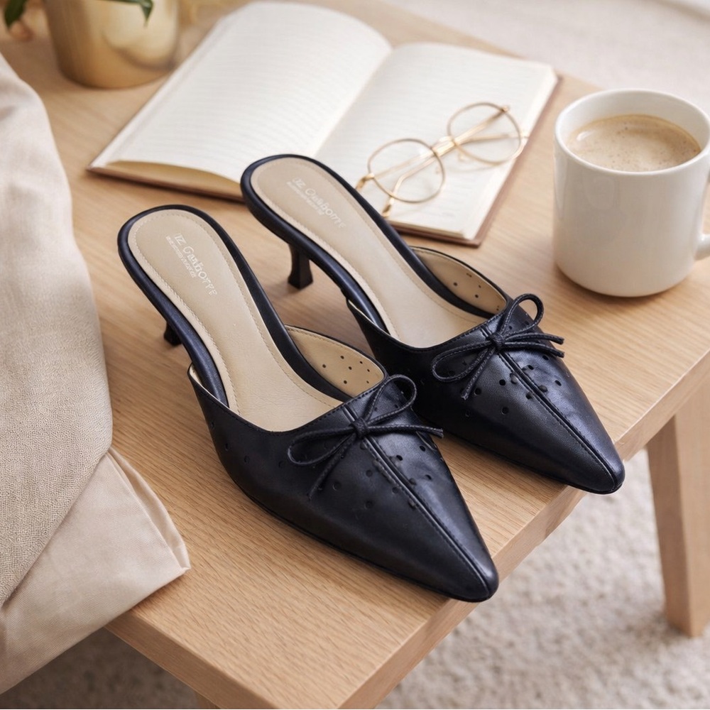 Liz Claiborne Flex Black Leather Mule Size 8 Kitten Heel Slip On Y2K Office Chic